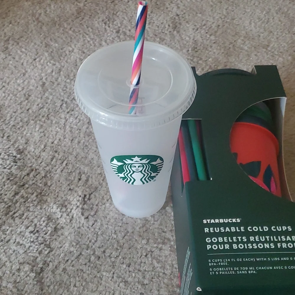 Starbucks duo boxed cold cups and new cup 2022